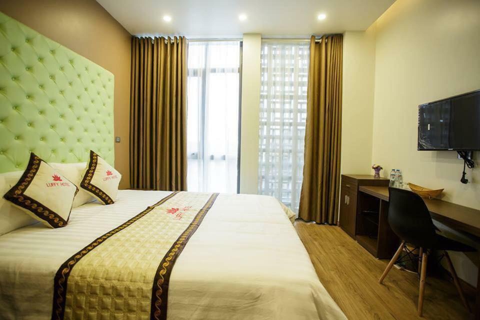 Luffy Hotel Uong Bi Exterior foto
